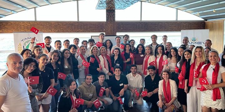 TAMEV’ Derneğinden 19 Mayıs’a Yakışır Bir Buluşma: Gençlikle El Ele, Geleceğe Hep Birlikte