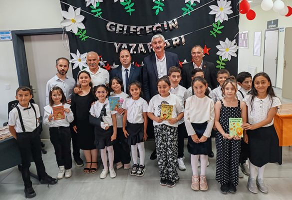 Kozaklı halkı “Geleceğin Yazarları”na sahip çıktı