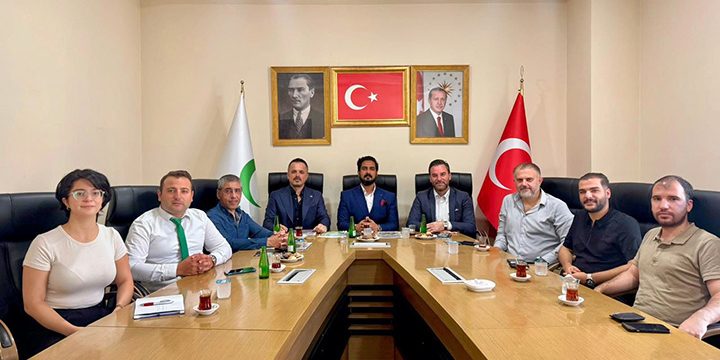 Dr. Adil Sami ve Ömer Nasuhi Öztürk’ten Yeşilay’a anlamı ziyaret