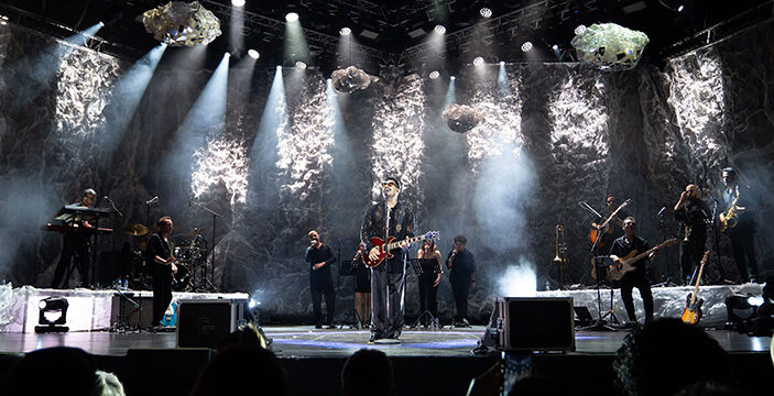 Gökhan Türkmen Harbiye’de muhteşem bir konsere imza attı