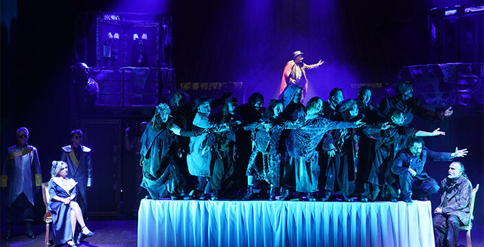 Şehir Tiyatroları 2025-2026 sezonunu muhteşem bir oyunla “BİR ZİYARET” açtı