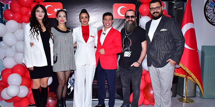 Cumhuriyetin 102. Yılı Coşkusu Keser Ailesiyle Kutlandı!