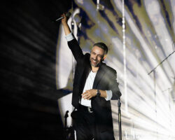 Resul Dindar muhteşem performansıyla İstanbul’u salladı…