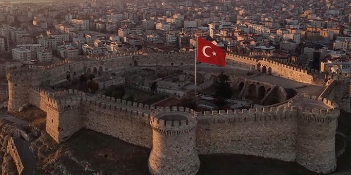 Şölen’den Cumhuriyetimizin 102. yılına özel anlamlı film