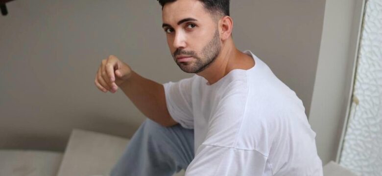 Ünlü sanatçıların yeni beste fabrikası Murat Akyol