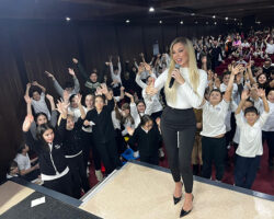 Petek Dinçöz Edirne Koleji’nde Çocuklarla Buluştu