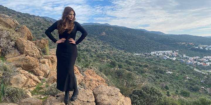 Ünlü Oyuncudan İzmir Dikili Denizköy’de Örnek Yatırım