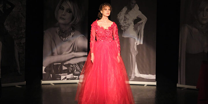 İpek Tenolcay’dan Yeni Tek Kişilik Oyun: Serendipçe