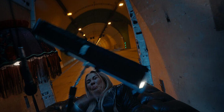 Selen Görgüzel ucuz atlattı: Işık üzerine düştü