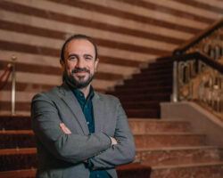 İBB’den tiyatroya iki modelle destek: “Amaç hem sanatçıyı hem seyirciyi korumak”